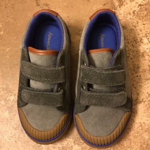 Toddler sneakers